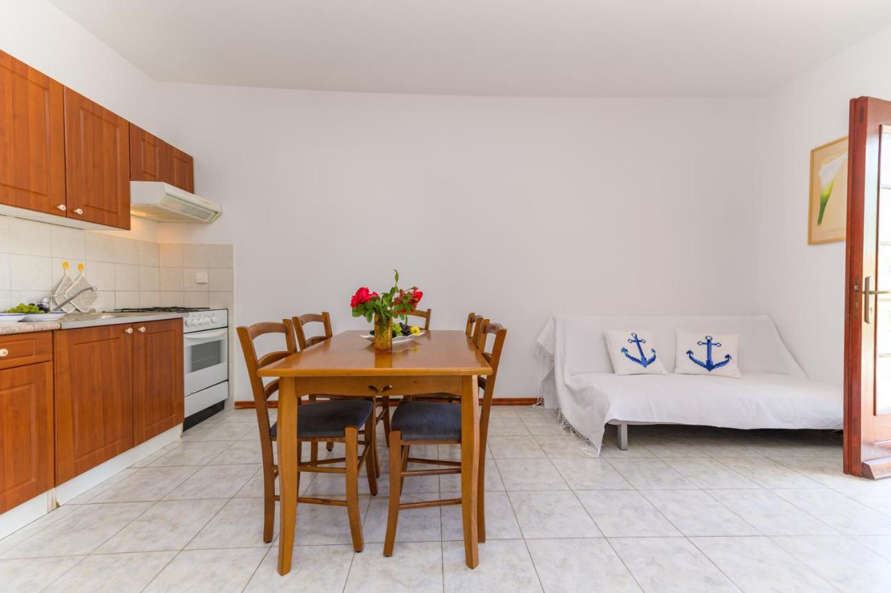 Apartments Marina Veskovic Nerezine Extérieur photo