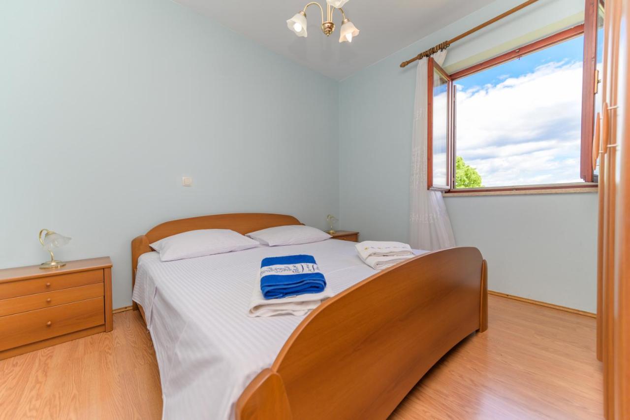 Apartments Marina Veskovic Nerezine Extérieur photo
