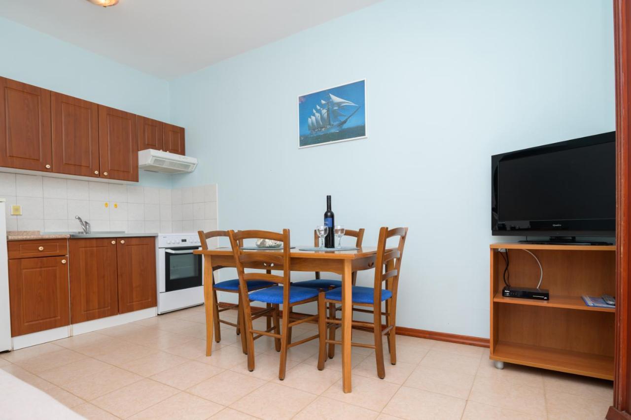 Apartments Marina Veskovic Nerezine Extérieur photo